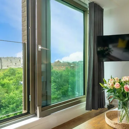 Apartment Clifford's View @ Ryedale House